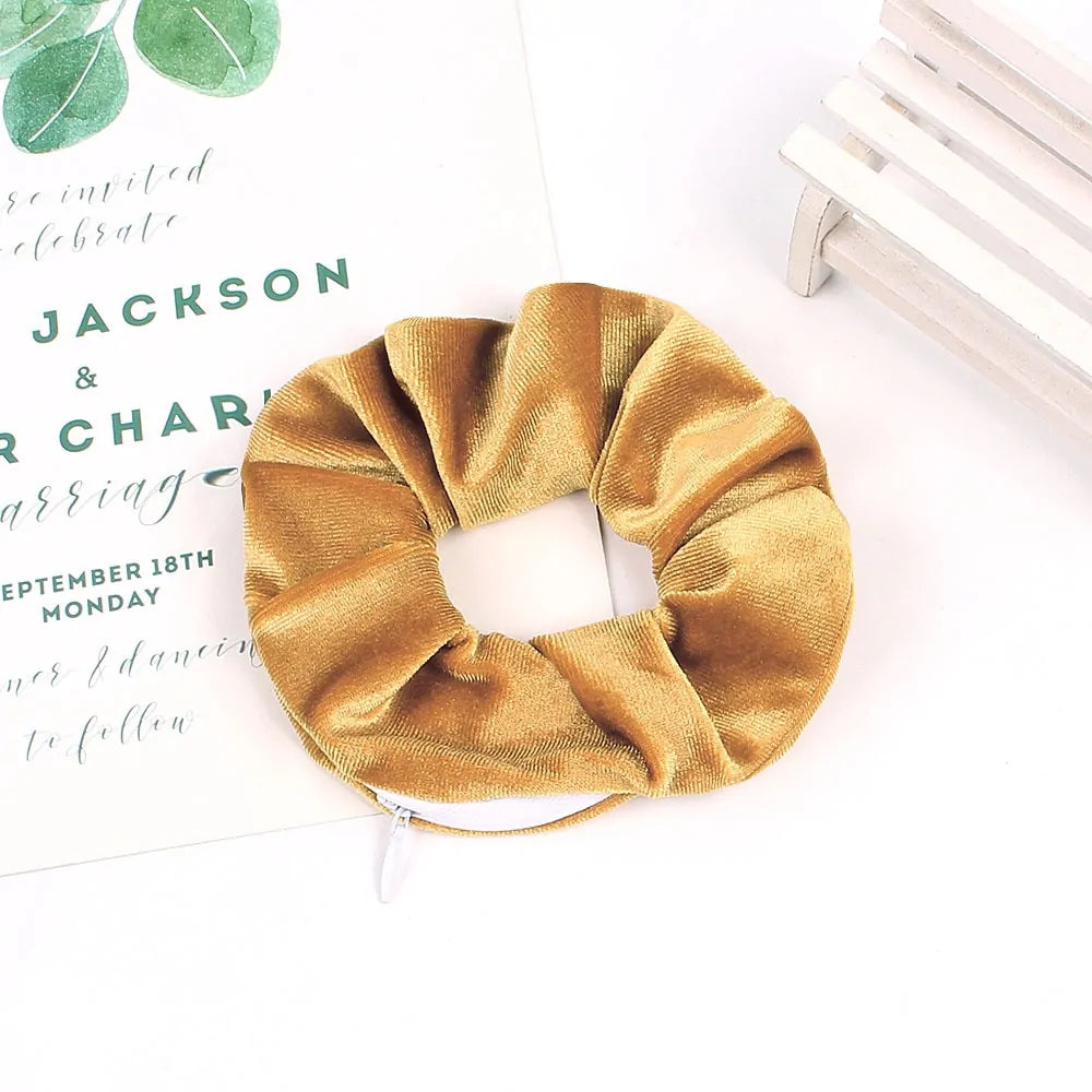 The Full Scrunch – Oversized Luxury Scrunchie for All-Day Hold
