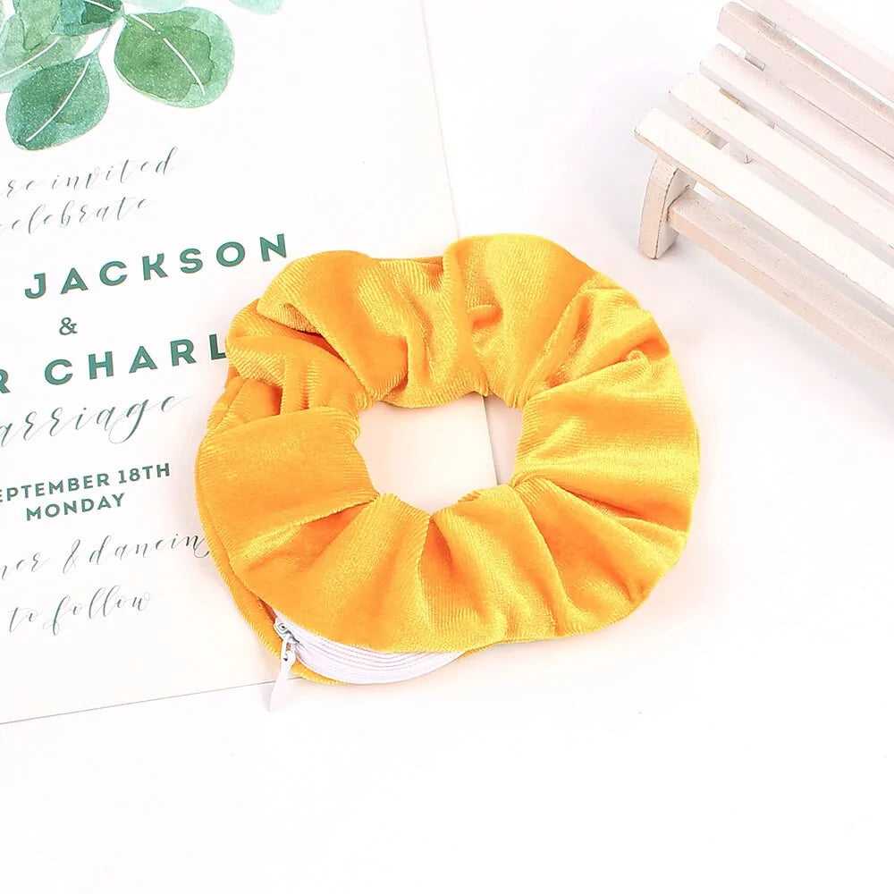 The Full Scrunch – Oversized Luxury Scrunchie for All-Day Hold
