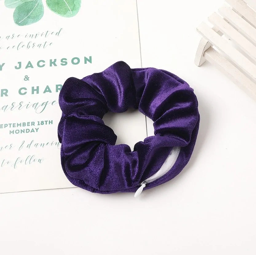The Full Scrunch – Oversized Luxury Scrunchie for All-Day Hold