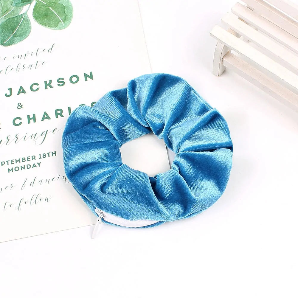 The Full Scrunch – Oversized Luxury Scrunchie for All-Day Hold