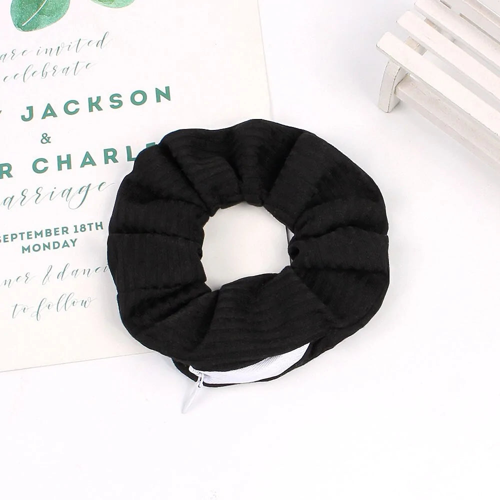The Full Scrunch – Oversized Luxury Scrunchie for All-Day Hold