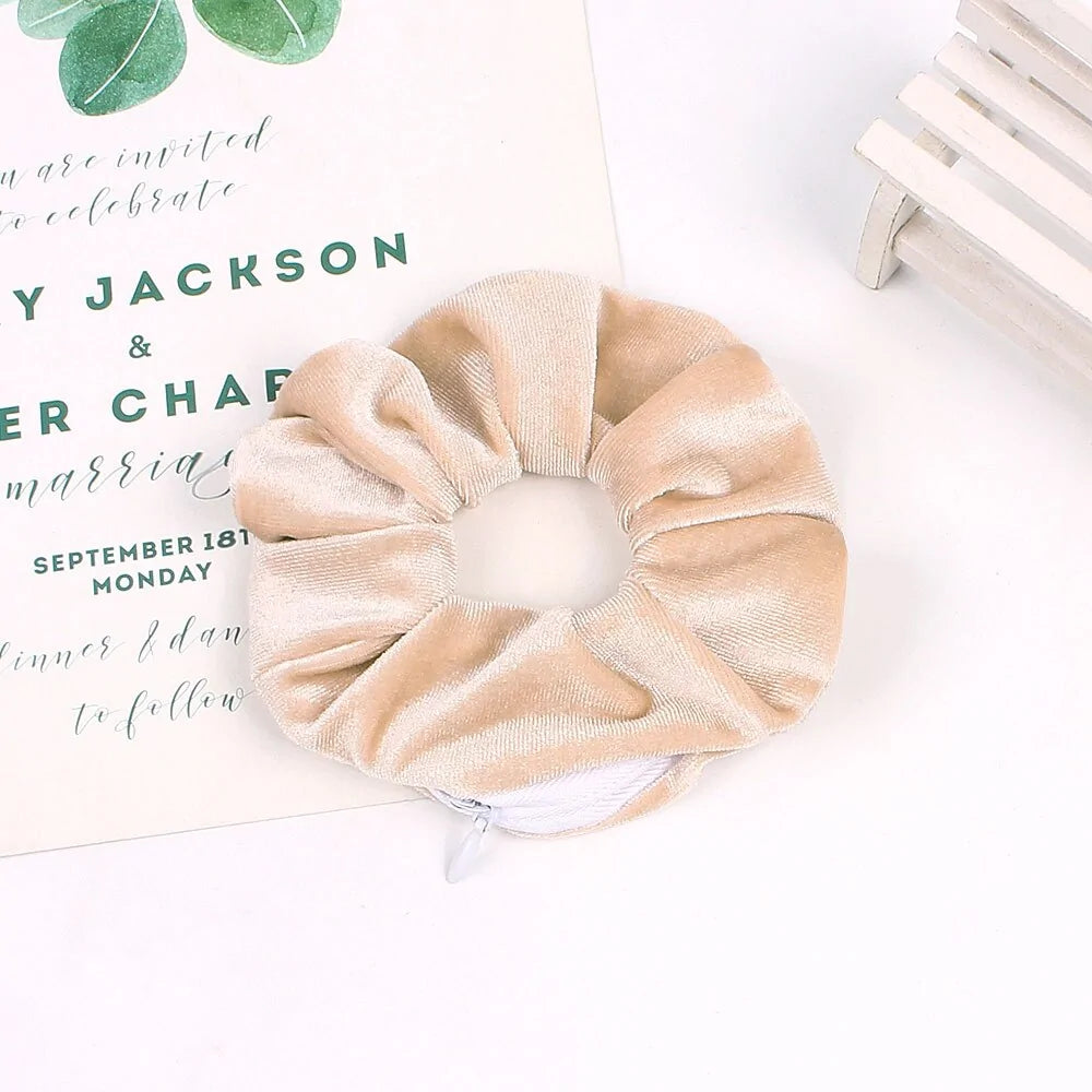 The Full Scrunch – Oversized Luxury Scrunchie for All-Day Hold