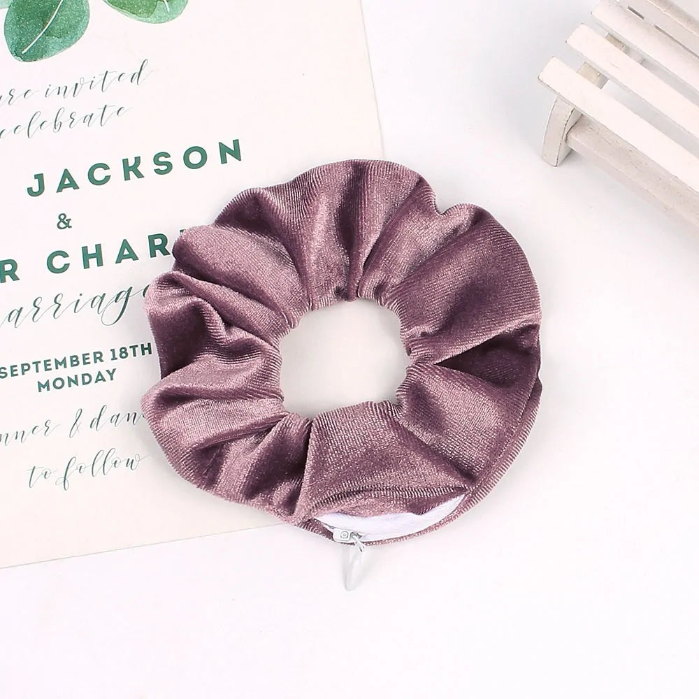 The Full Scrunch – Oversized Luxury Scrunchie for All-Day Hold