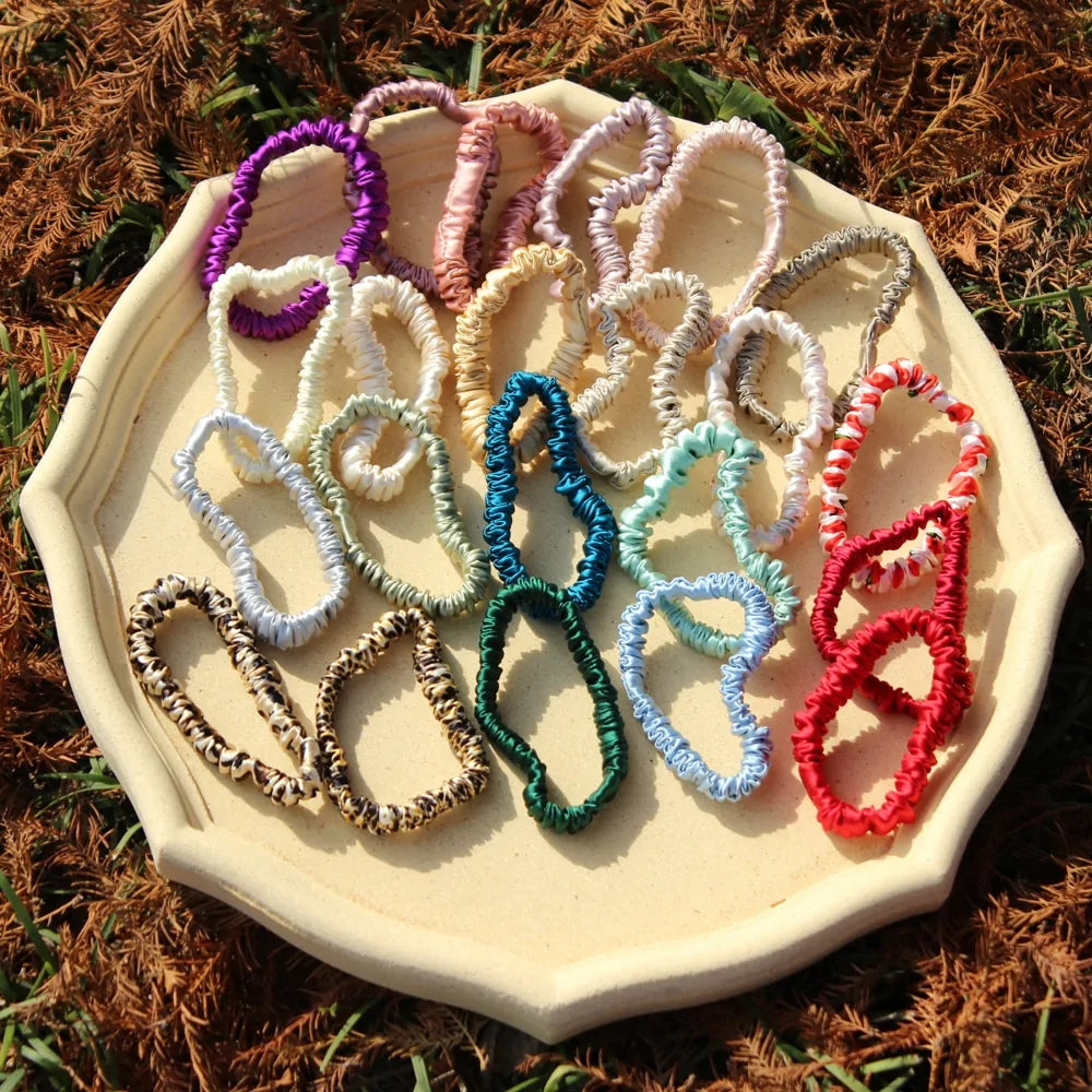 The Skinny Scrunch (3 por pedido): Coleteros de satén de lujo y elegantes