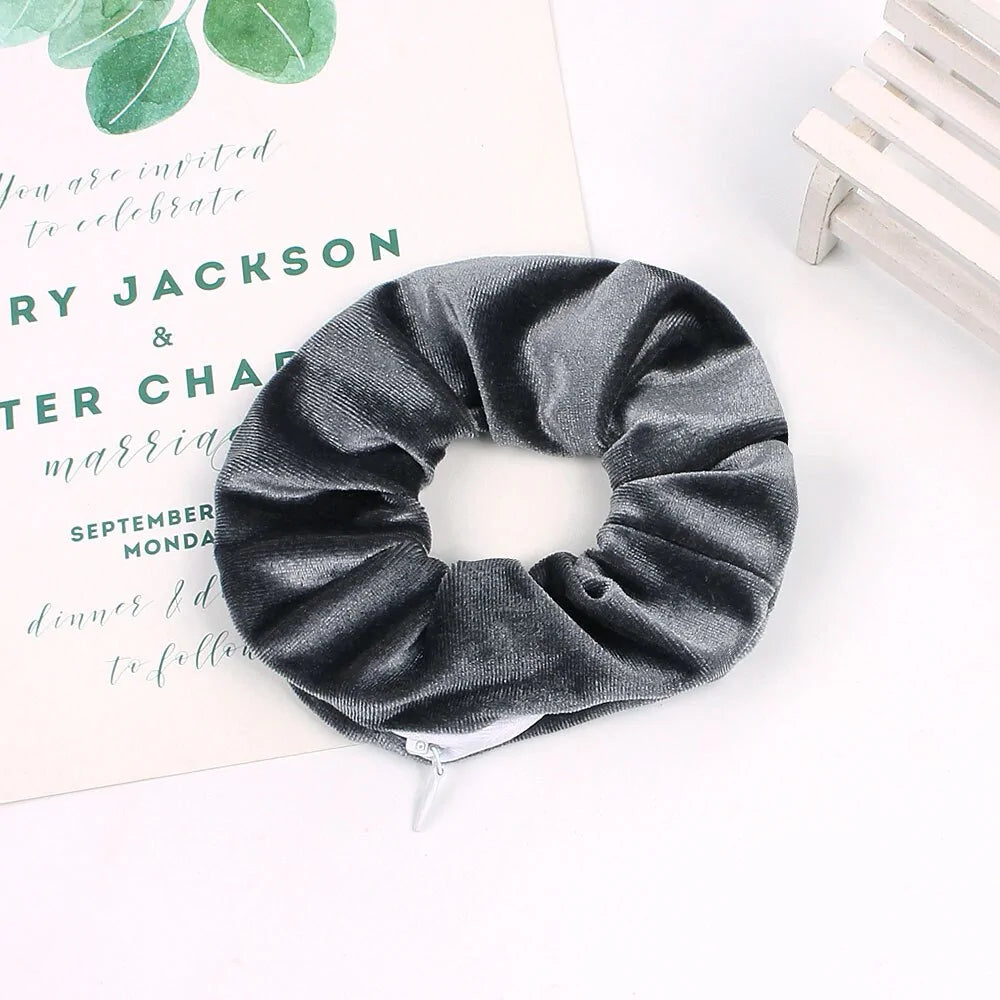 The Full Scrunch – Oversized Luxury Scrunchie for All-Day Hold